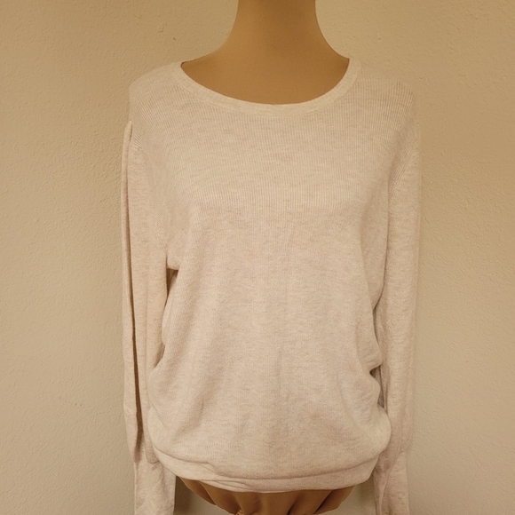 NWT EVRI Cream Long Sleeve Sweater - Picture 1 of 4